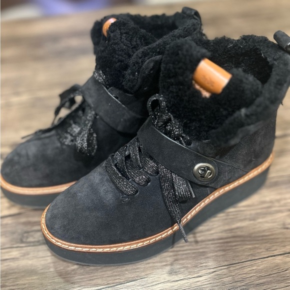 COACH G1354 Urban Hiker Boots, Black Suede, Womens Size 7.5B - Picture 4 of 7